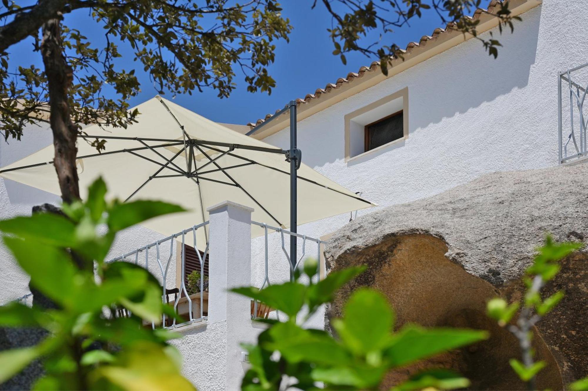 Las Rocas Arzachena Exterior photo